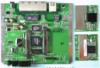 Linksys WRT55AG closer internal view with radios removed